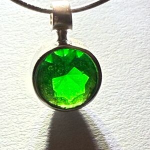 Elegant Green Pendant Necklace